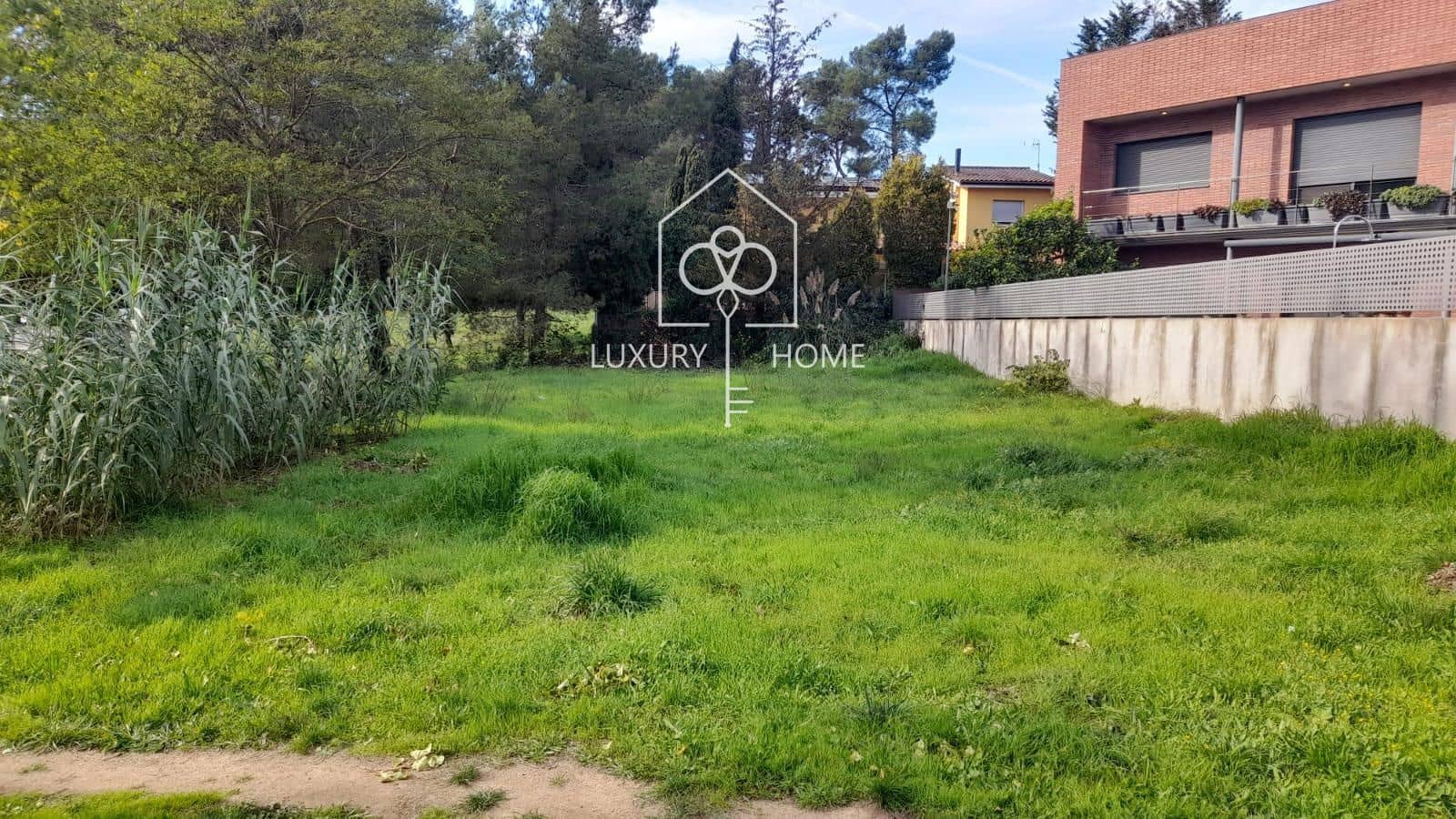 Building Plot for sale in Begues - € 200,000 (Ref: 9523770)