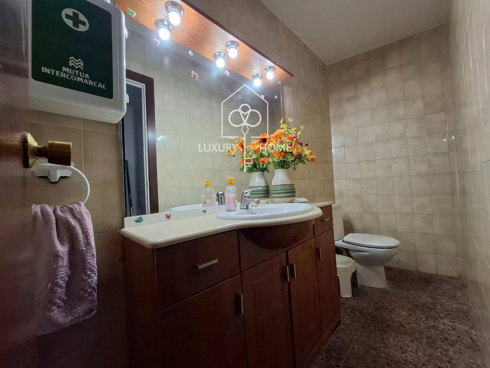 6 bedroom Villa for sale in Begues with garage - € 875,000 (Ref: 9706052)