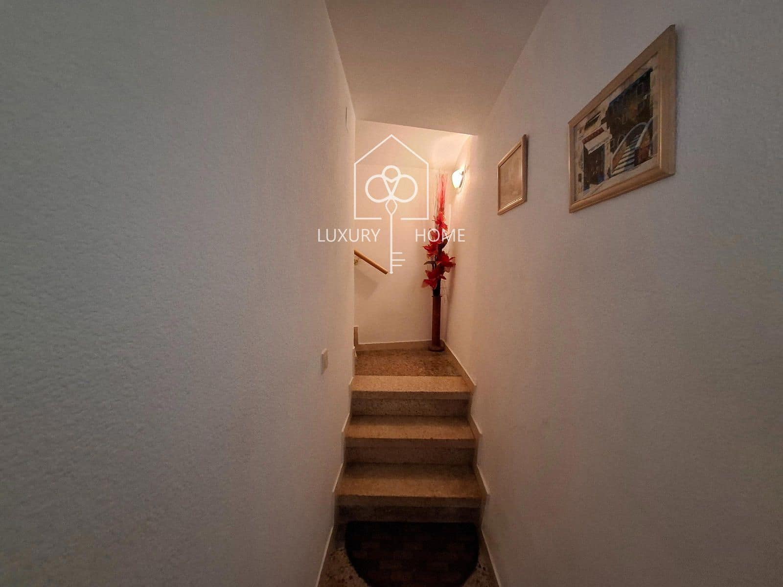 6 bedroom Villa for sale in Begues with garage - € 875,000 (Ref: 9706052)