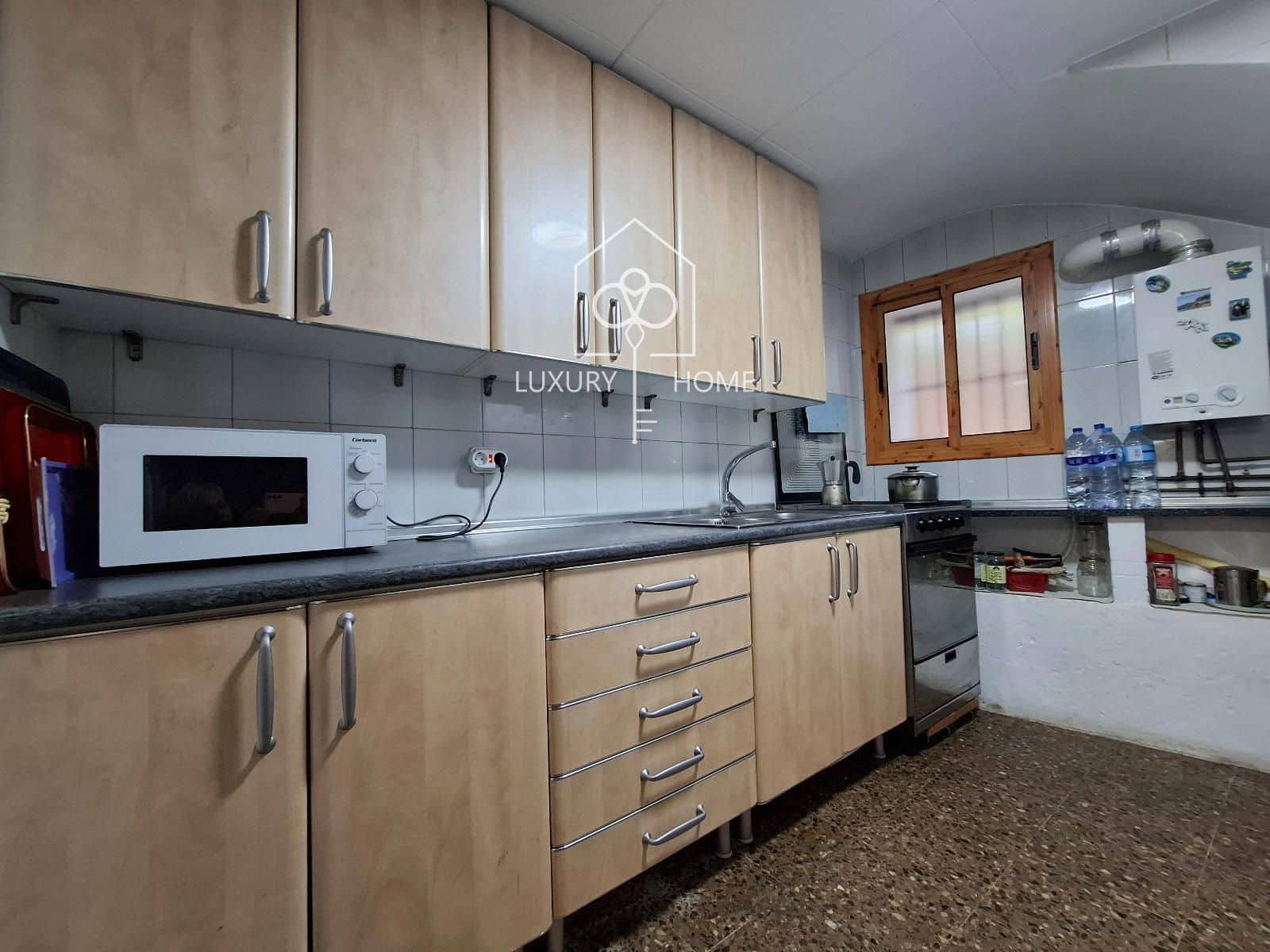 6 bedroom Villa for sale in Begues with garage - € 875,000 (Ref: 9706052)