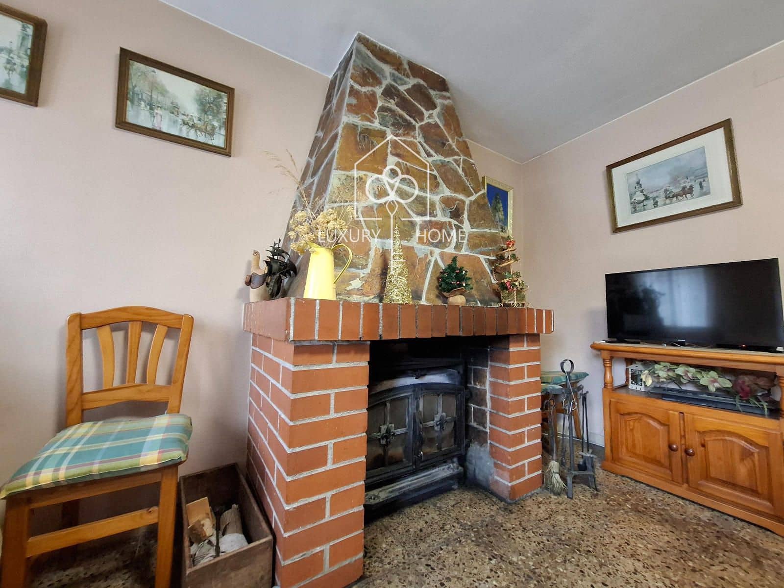 6 bedroom Villa for sale in Begues with garage - € 875,000 (Ref: 9706052)