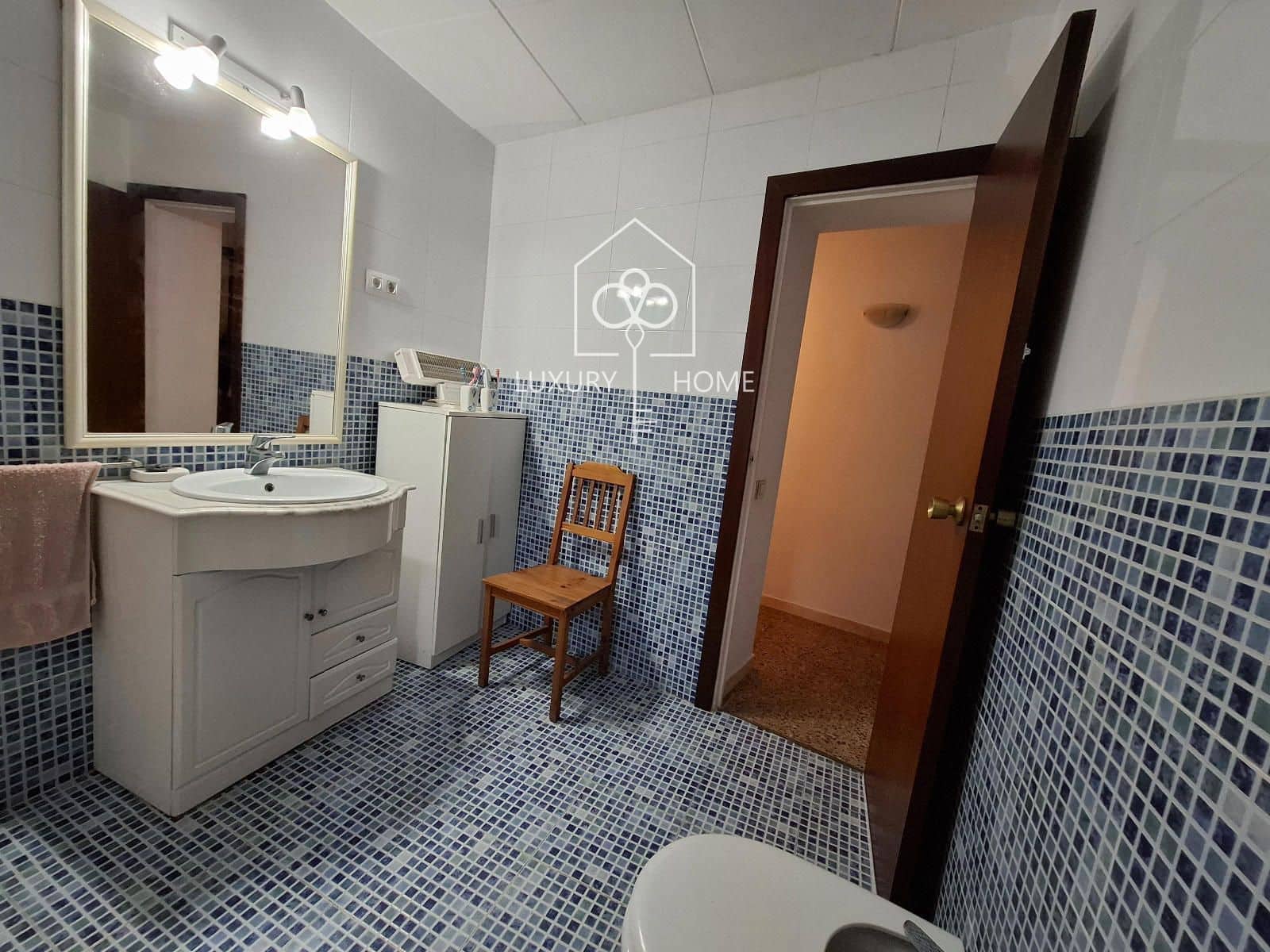 6 bedroom Villa for sale in Begues with garage - € 875,000 (Ref: 9706052)