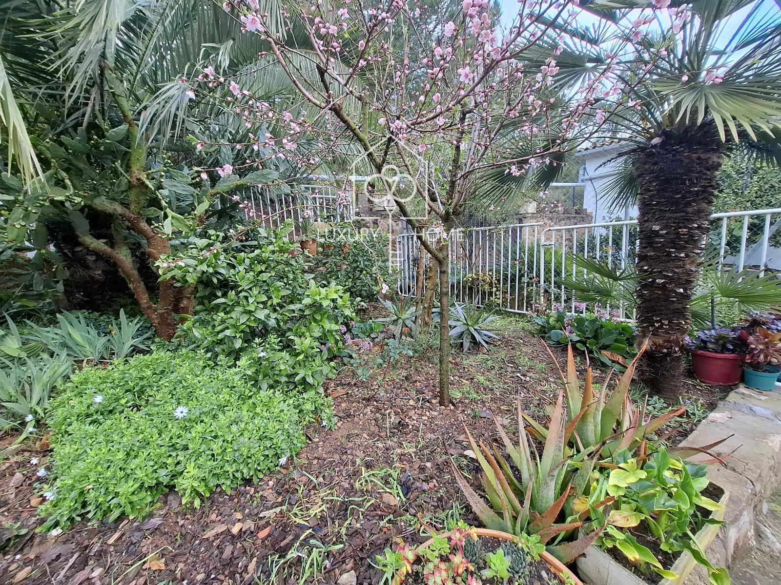 6 bedroom Villa for sale in Begues with garage - € 875,000 (Ref: 9706052)