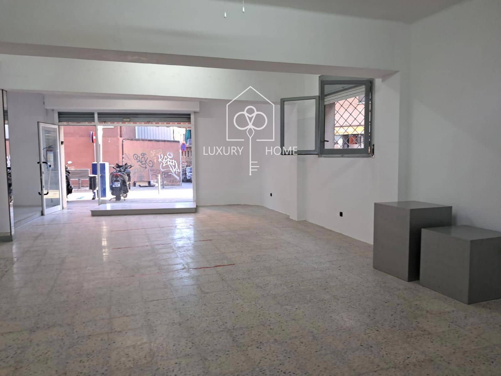 Commercial for sale in Viladecans - € 149,000 (Ref: 9731351)