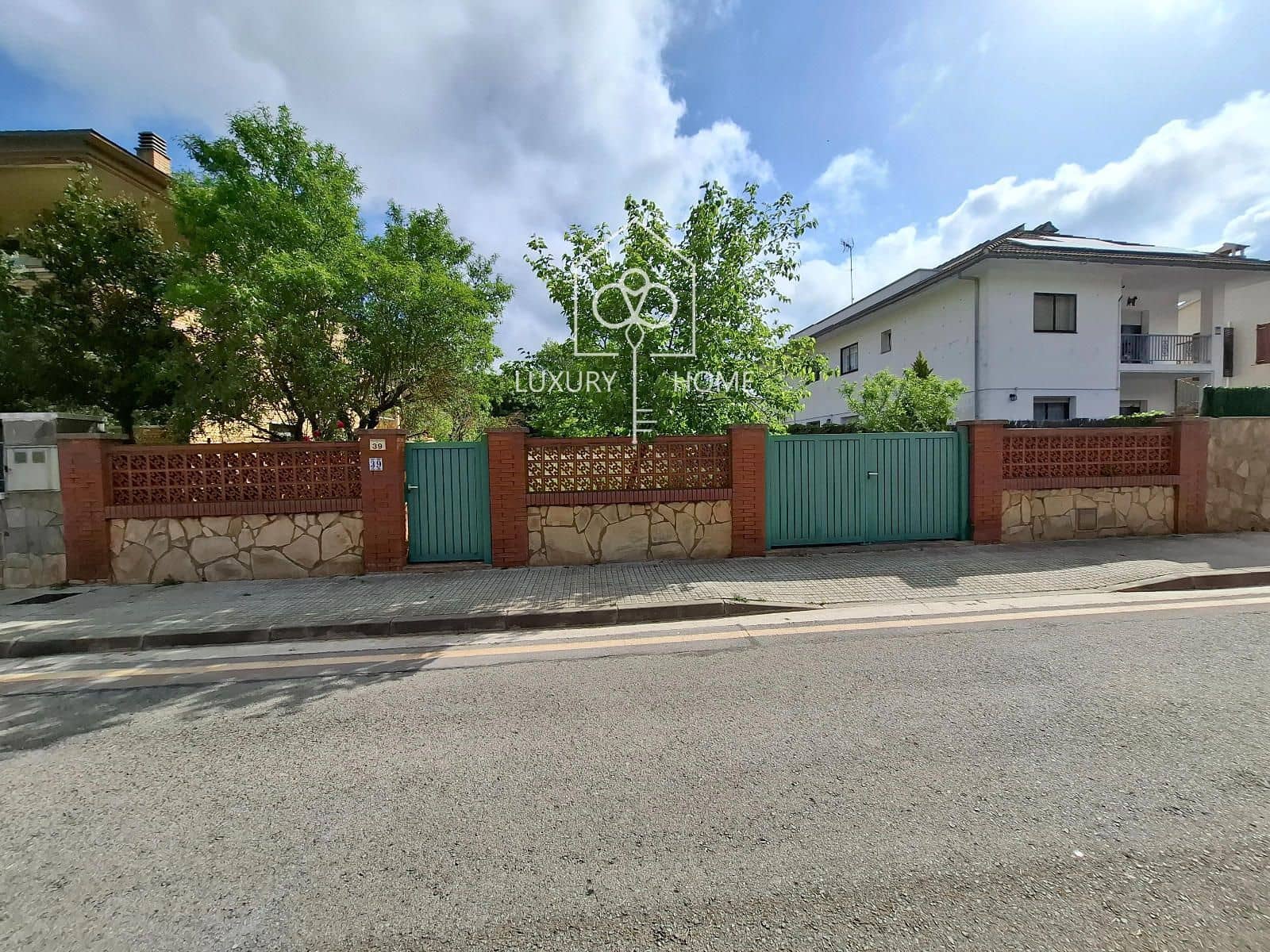 Bauplatz zu verkaufen in Begues - 176.000 € (Ref: 9795354)