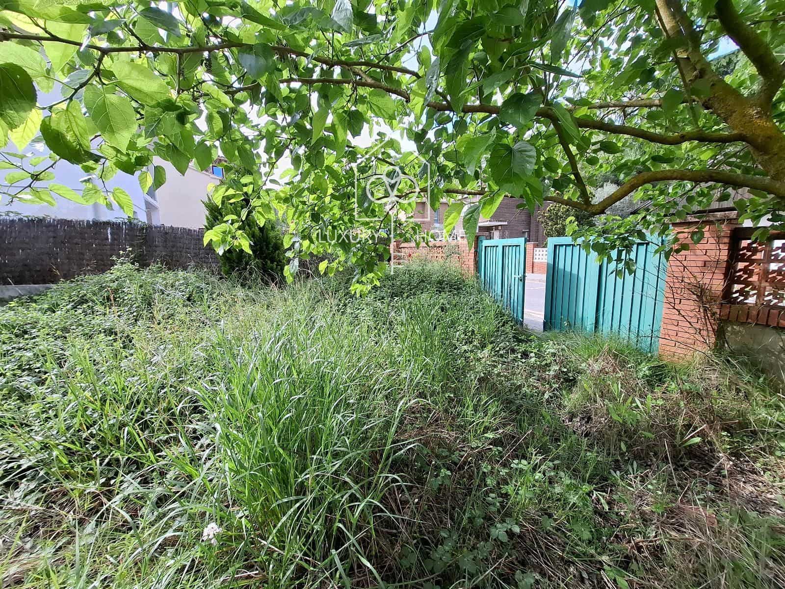 Bauplatz zu verkaufen in Begues - 176.000 € (Ref: 9795354)