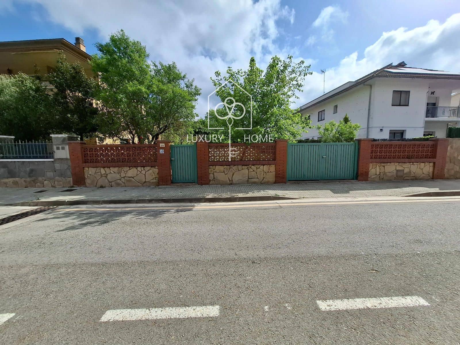 Bauplatz zu verkaufen in Begues - 176.000 € (Ref: 9795354)