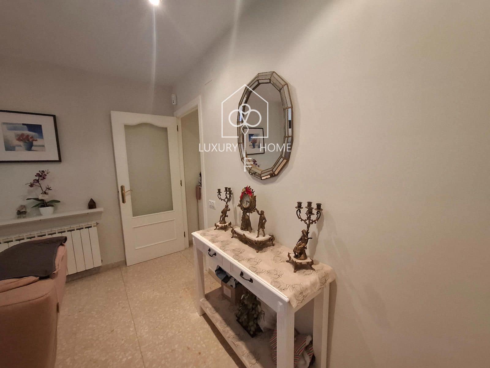 Piso de 3 habitaciones en Viladecans en venta - 299.900 € (Ref: 9807495)