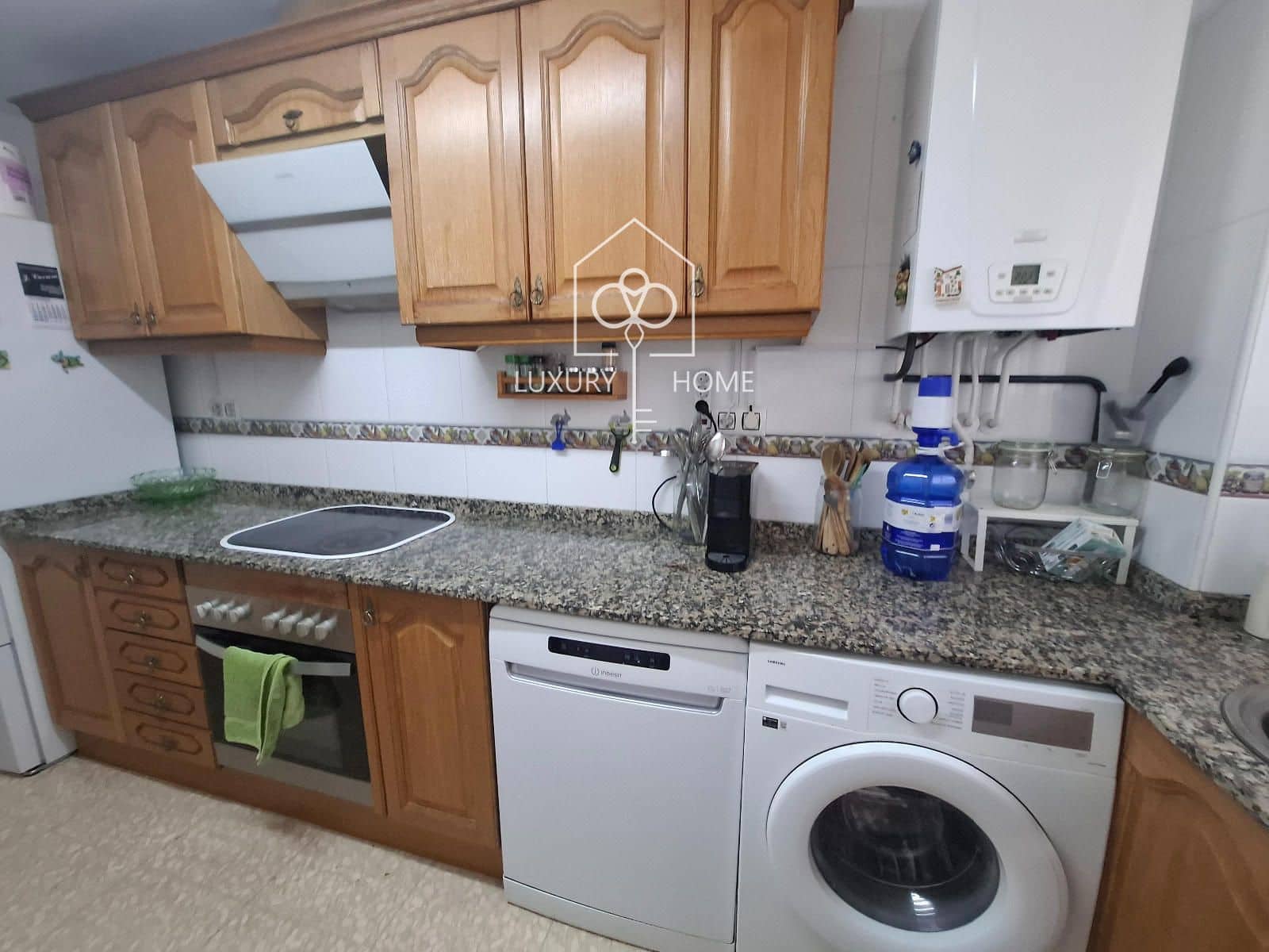 Piso de 3 habitaciones en Viladecans en venta - 299.900 € (Ref: 9807495)