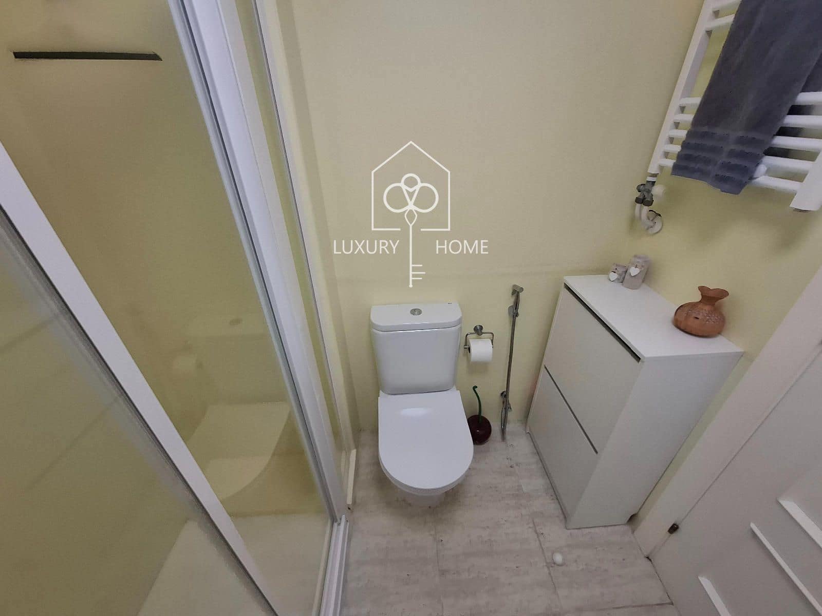 Piso de 3 habitaciones en Viladecans en venta - 299.900 € (Ref: 9807495)