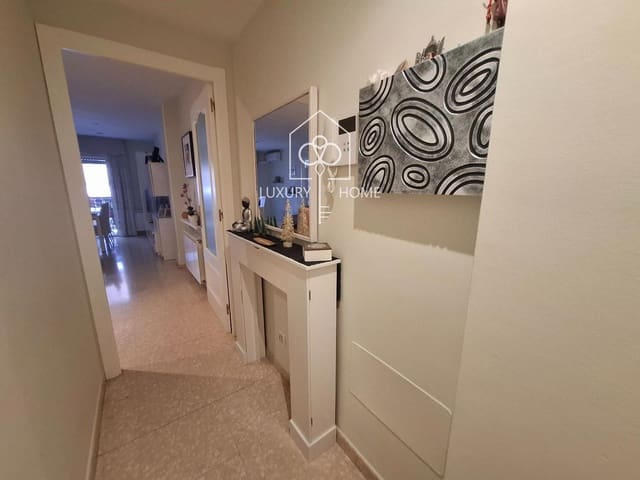 Piso de 3 habitaciones en Viladecans en venta - 299.900 € (Ref: 9807495)