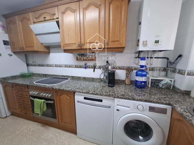Piso de 3 habitaciones en Viladecans en venta - 299.900 € (Ref: 9807495)