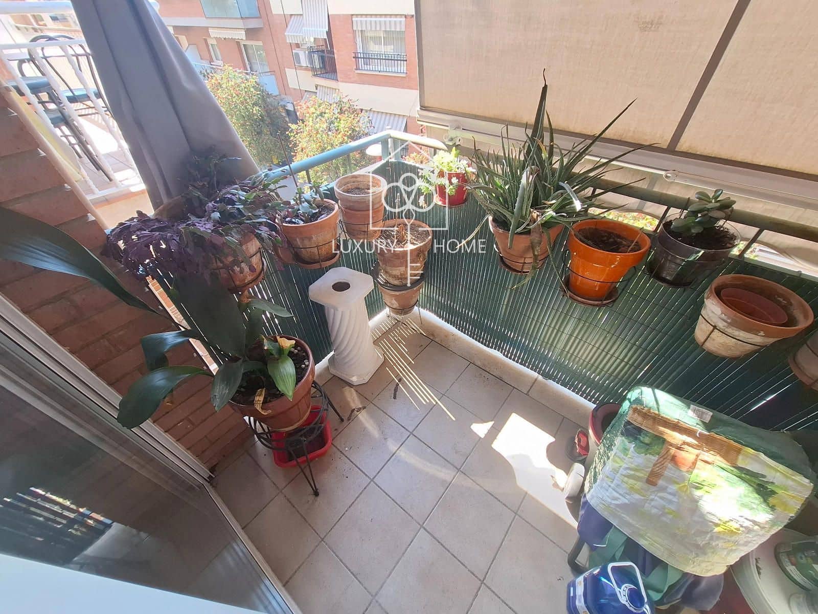 Piso de 3 habitaciones en Viladecans en venta - 299.900 € (Ref: 9807495)