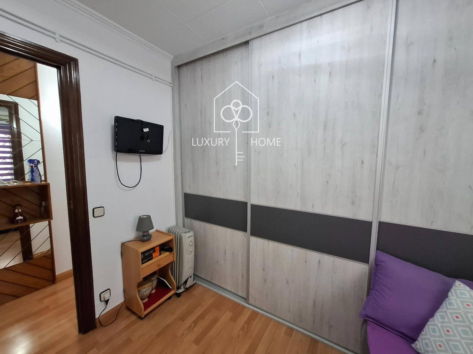 3 soveværelse Penthouse til salg i L'Hospitalet de Llobregat - € 319.100 (Ref: 9830316)