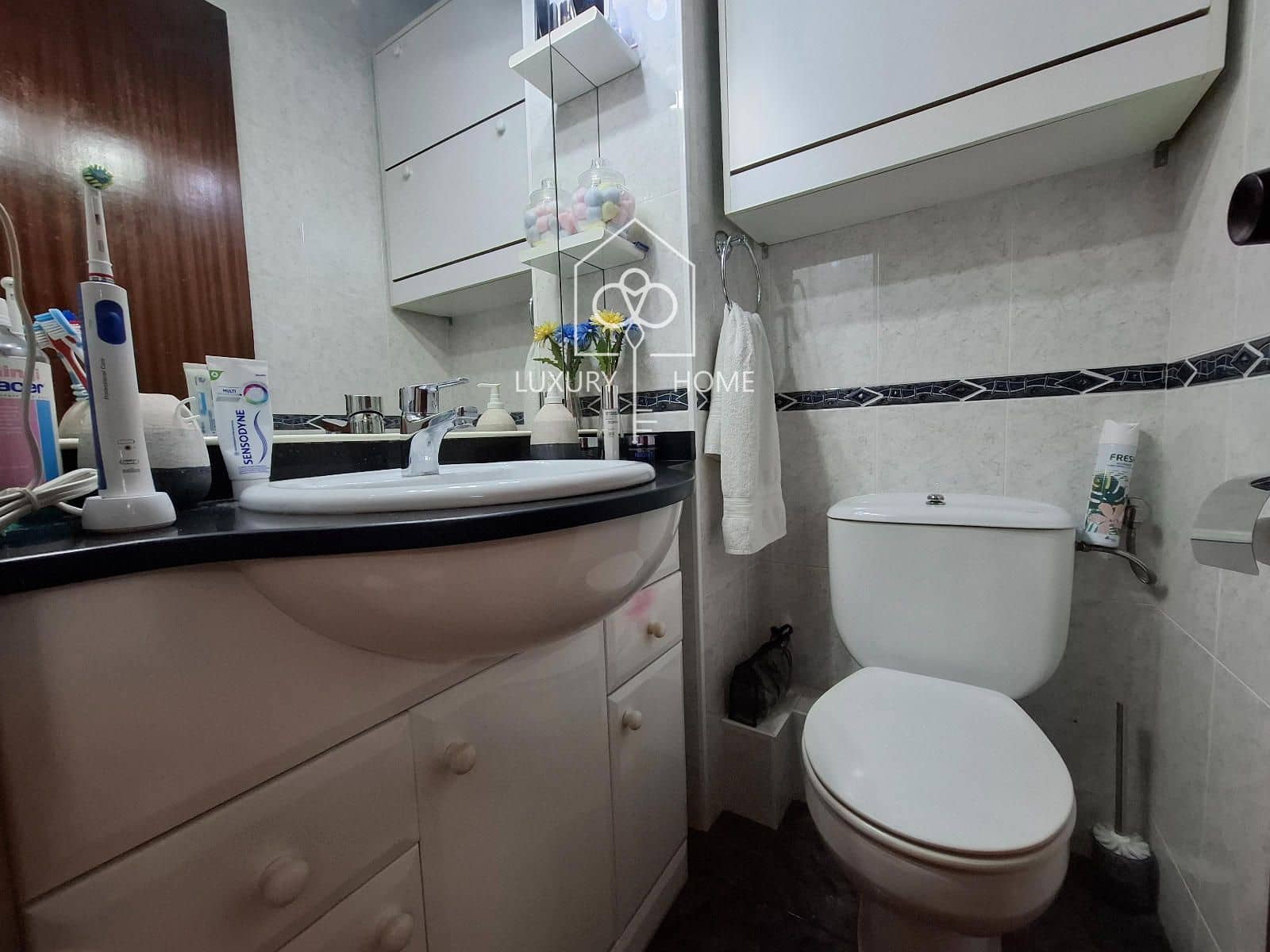 3 soveværelse Penthouse til salg i L'Hospitalet de Llobregat - € 319.100 (Ref: 9830316)