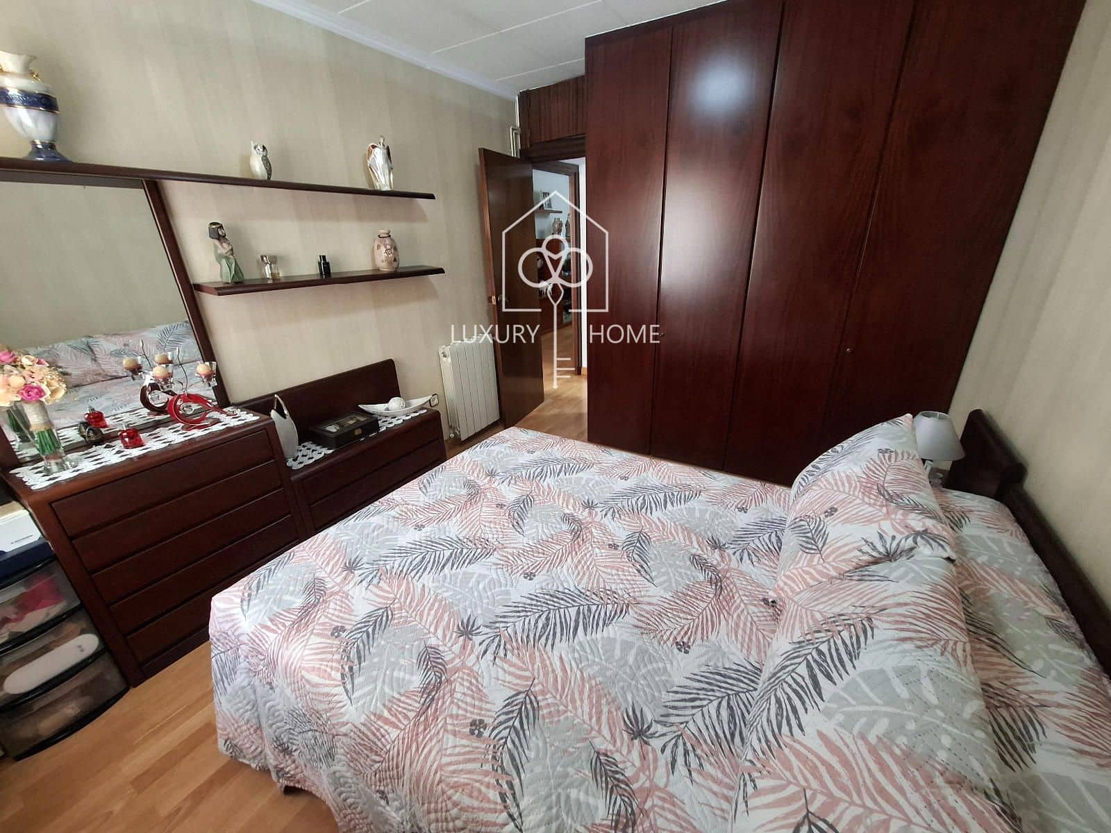 3 soveværelse Penthouse til salg i L'Hospitalet de Llobregat - € 319.100 (Ref: 9830316)