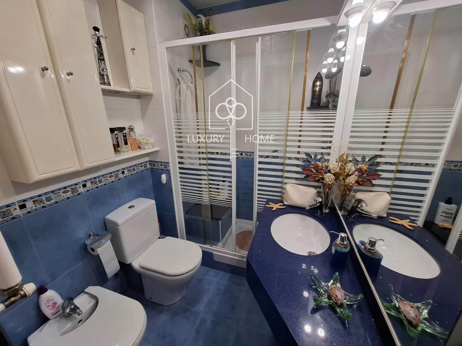 3 soveværelse Penthouse til salg i L'Hospitalet de Llobregat - € 319.100 (Ref: 9830316)