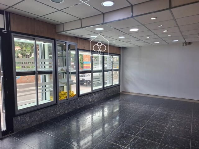 Erhverv til salg i Viladecans - € 65.000 (Ref: 9844251)