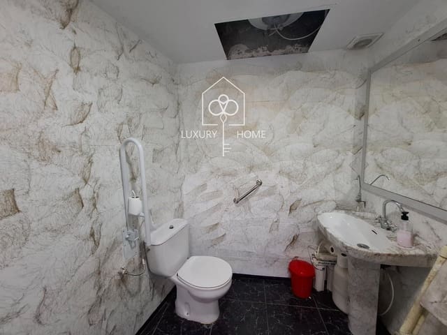 Commercieel te koop in Viladecans - € 95.000 (Ref: 9844252)