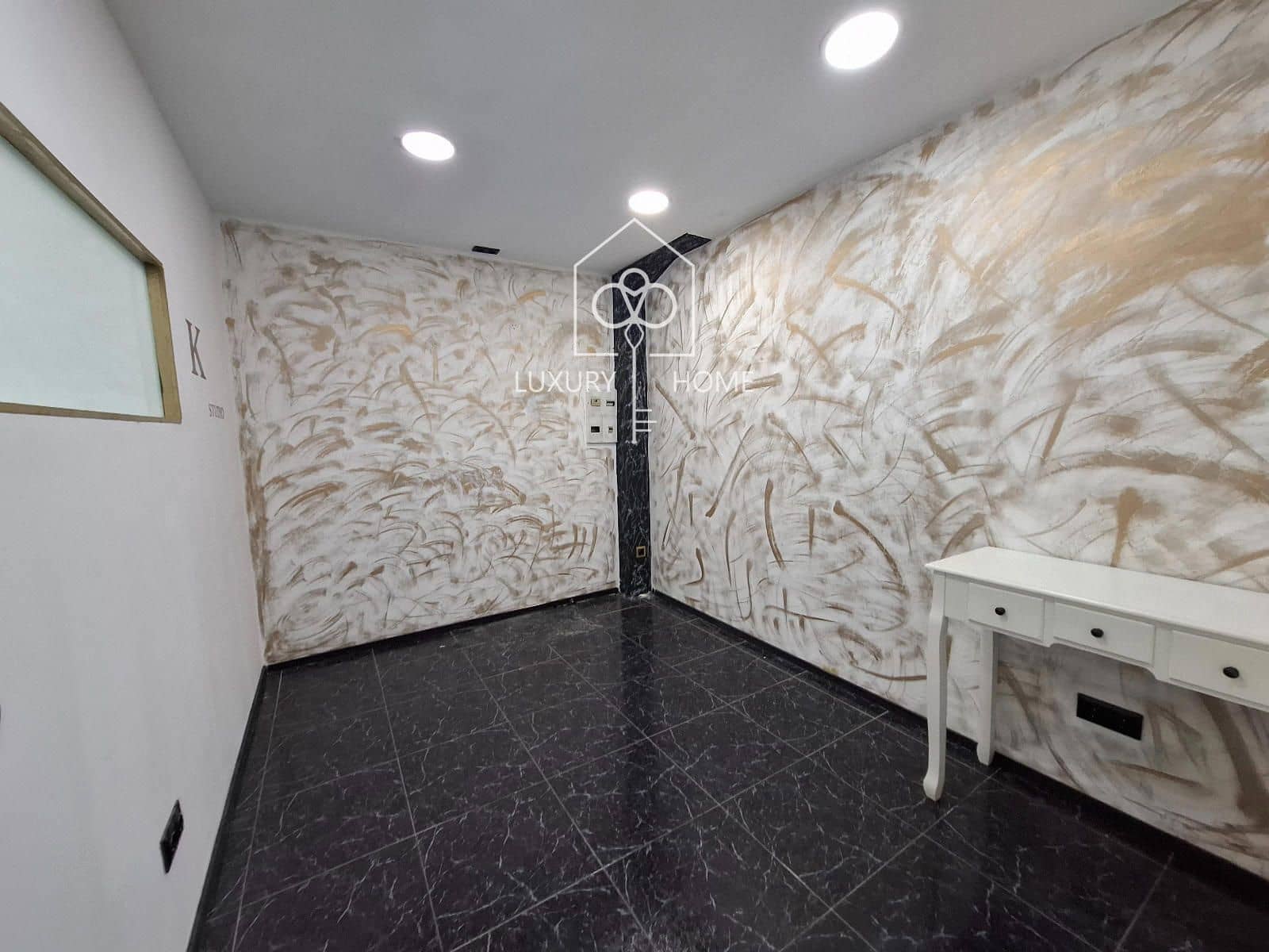 Commercieel te koop in Viladecans - € 95.000 (Ref: 9844252)