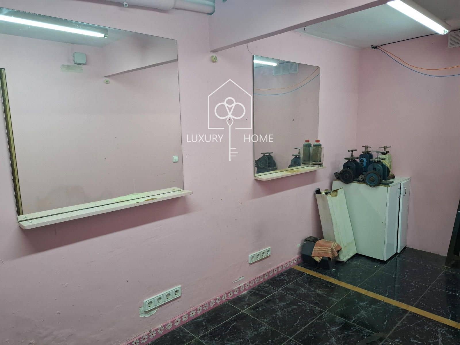 Commercieel te koop in Viladecans - € 45.000 (Ref: 9844253)