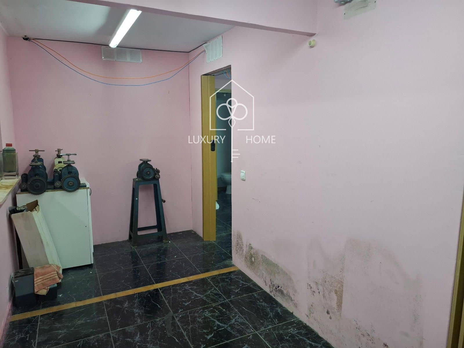 Commercieel te koop in Viladecans - € 45.000 (Ref: 9844253)