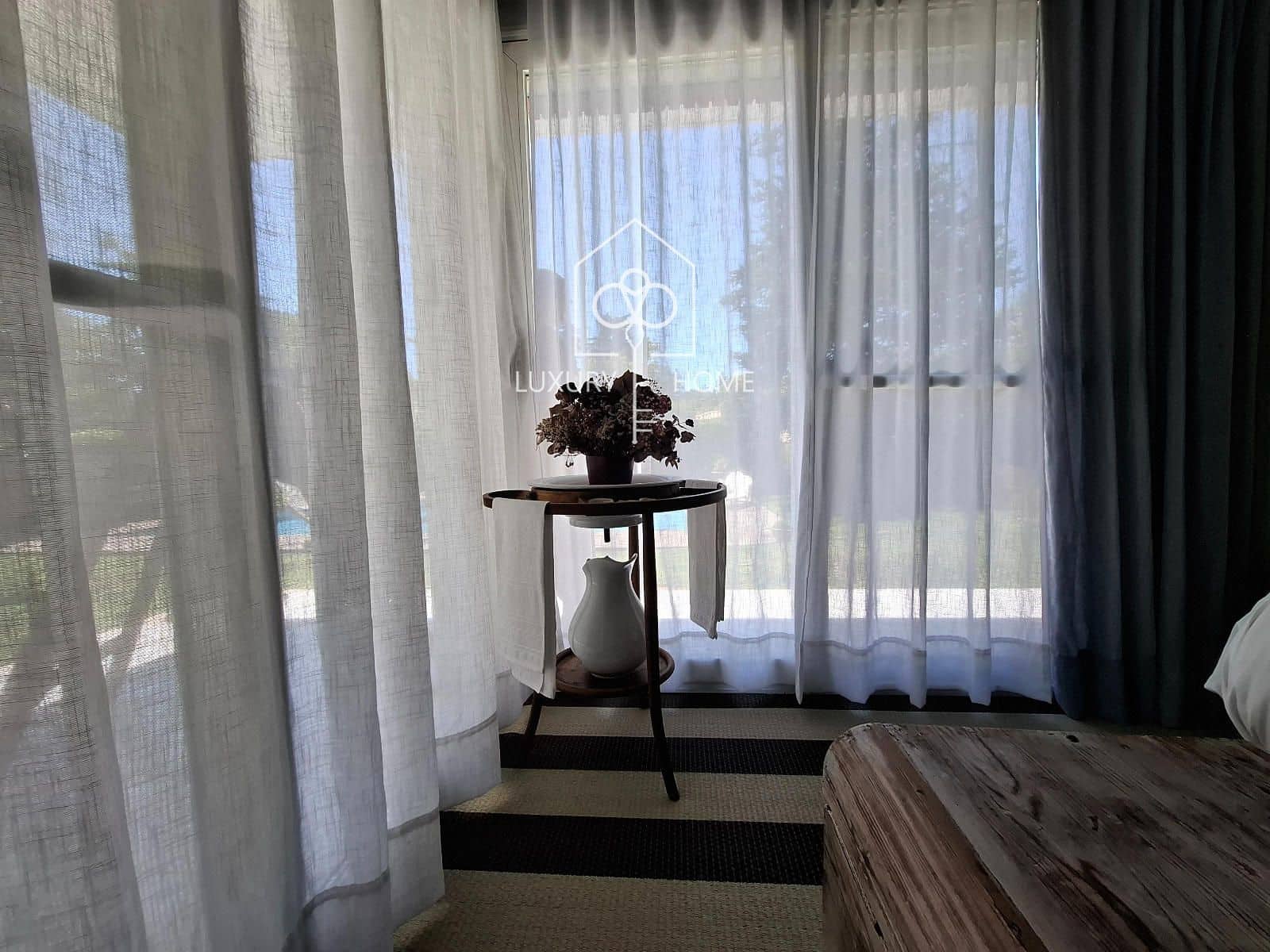 5 bedroom Villa for sale in Begues with pool garage - € 1,120,000 (Ref: 9928607)