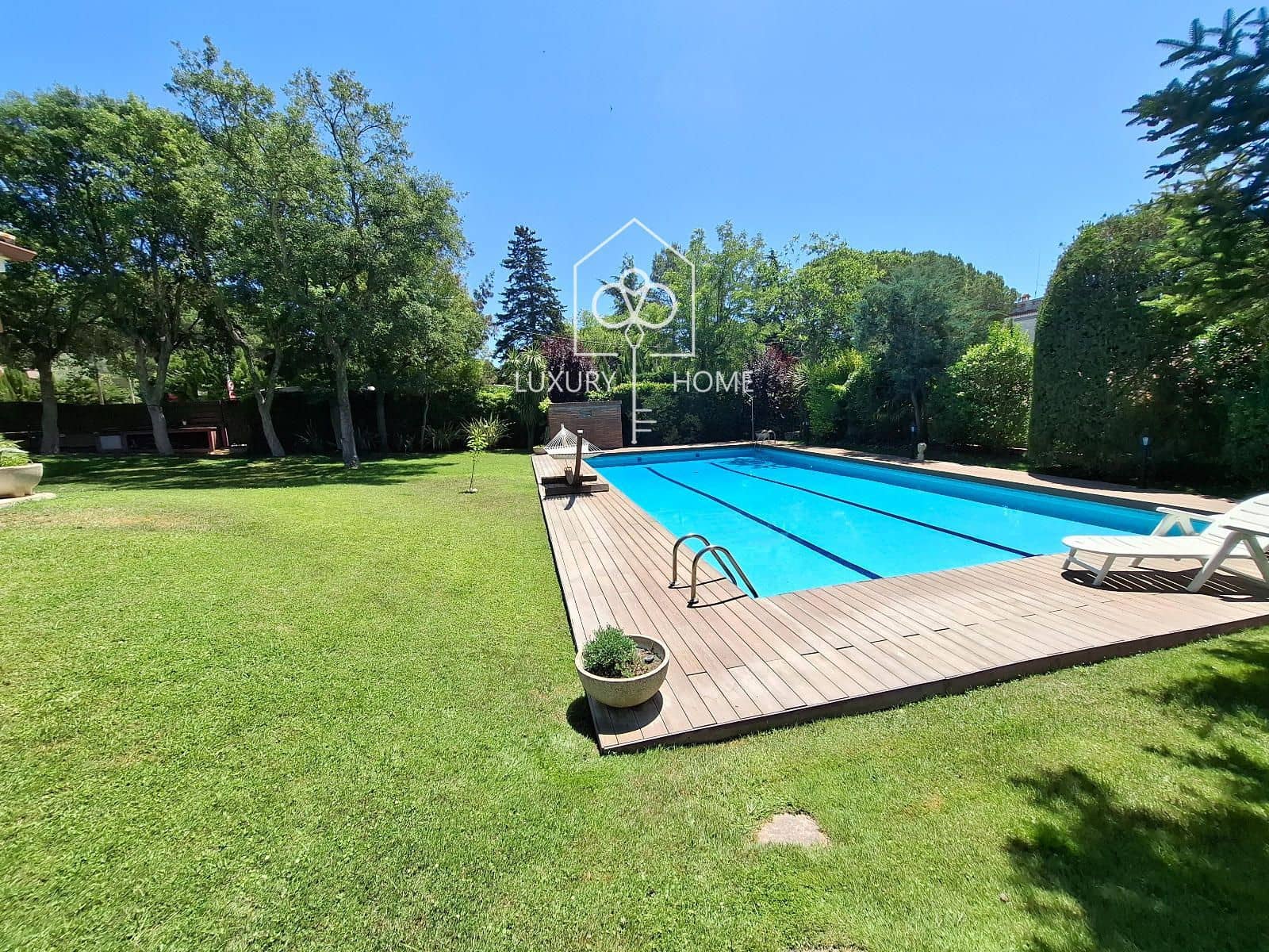 5 bedroom Villa for sale in Begues with pool garage - € 1,120,000 (Ref: 9928607)