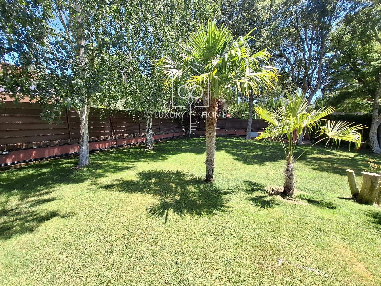 5 bedroom Villa for sale in Begues with pool garage - € 1,120,000 (Ref: 9928607)