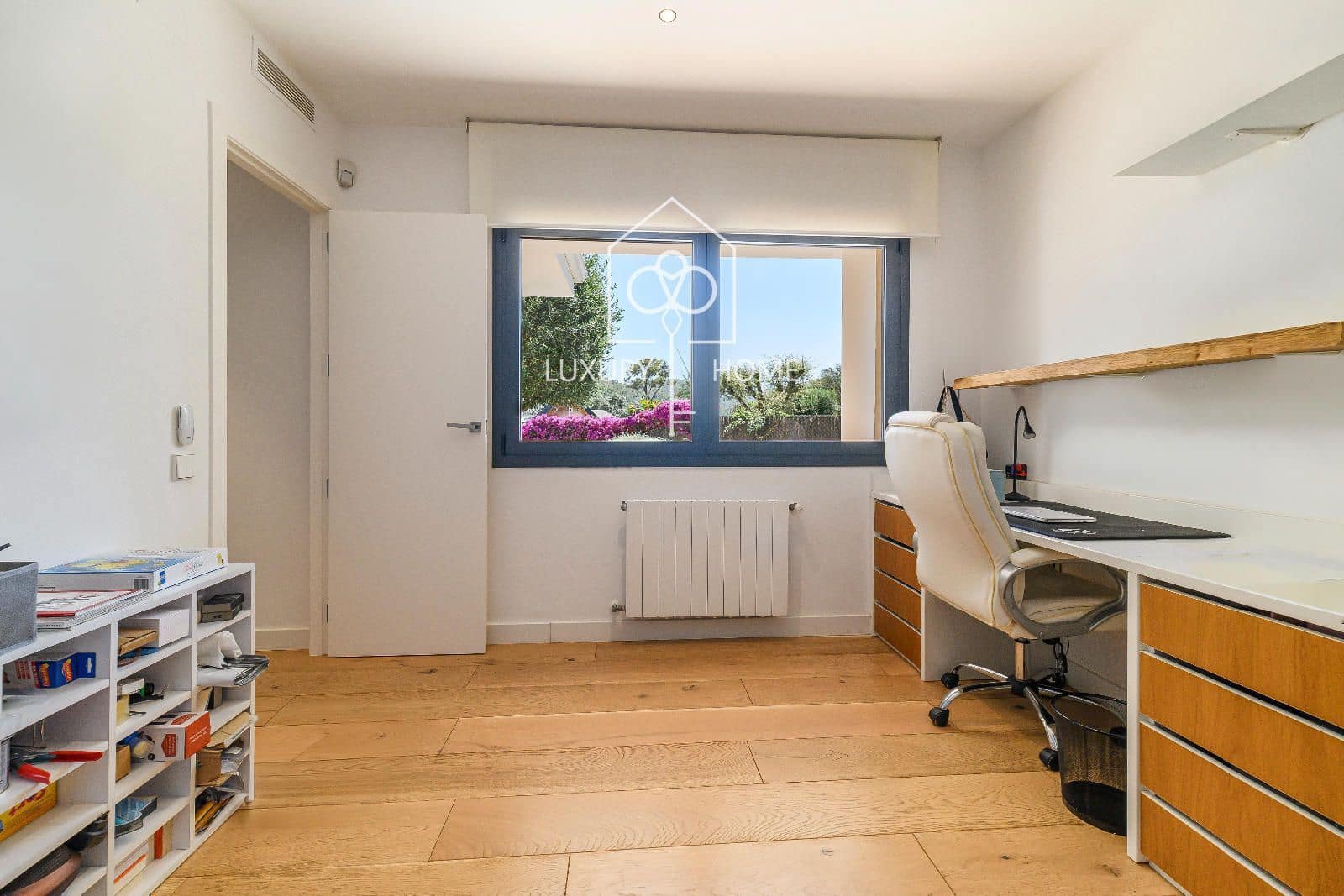 4 sypialnia Willa na sprzedaż w Gava z basenem garażem - 1 700 000 € (Ref: 9953744)