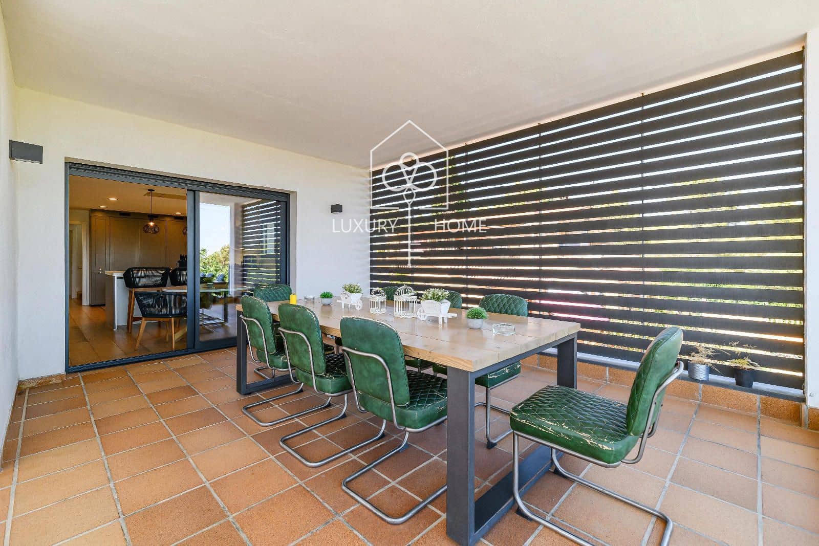 4 sypialnia Willa na sprzedaż w Gava z basenem garażem - 1 700 000 € (Ref: 9953744)