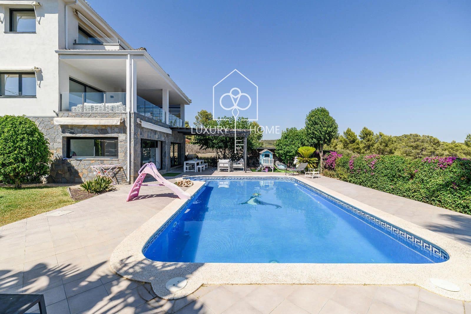 4 sypialnia Willa na sprzedaż w Gava z basenem garażem - 1 700 000 € (Ref: 9953744)