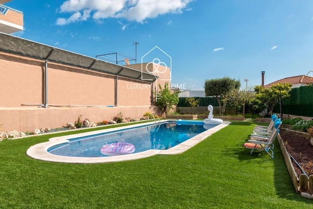 5 soveværelse Villa til salg i Viladecans med swimmingpool garage - € 890.000 (Ref: 9996390)