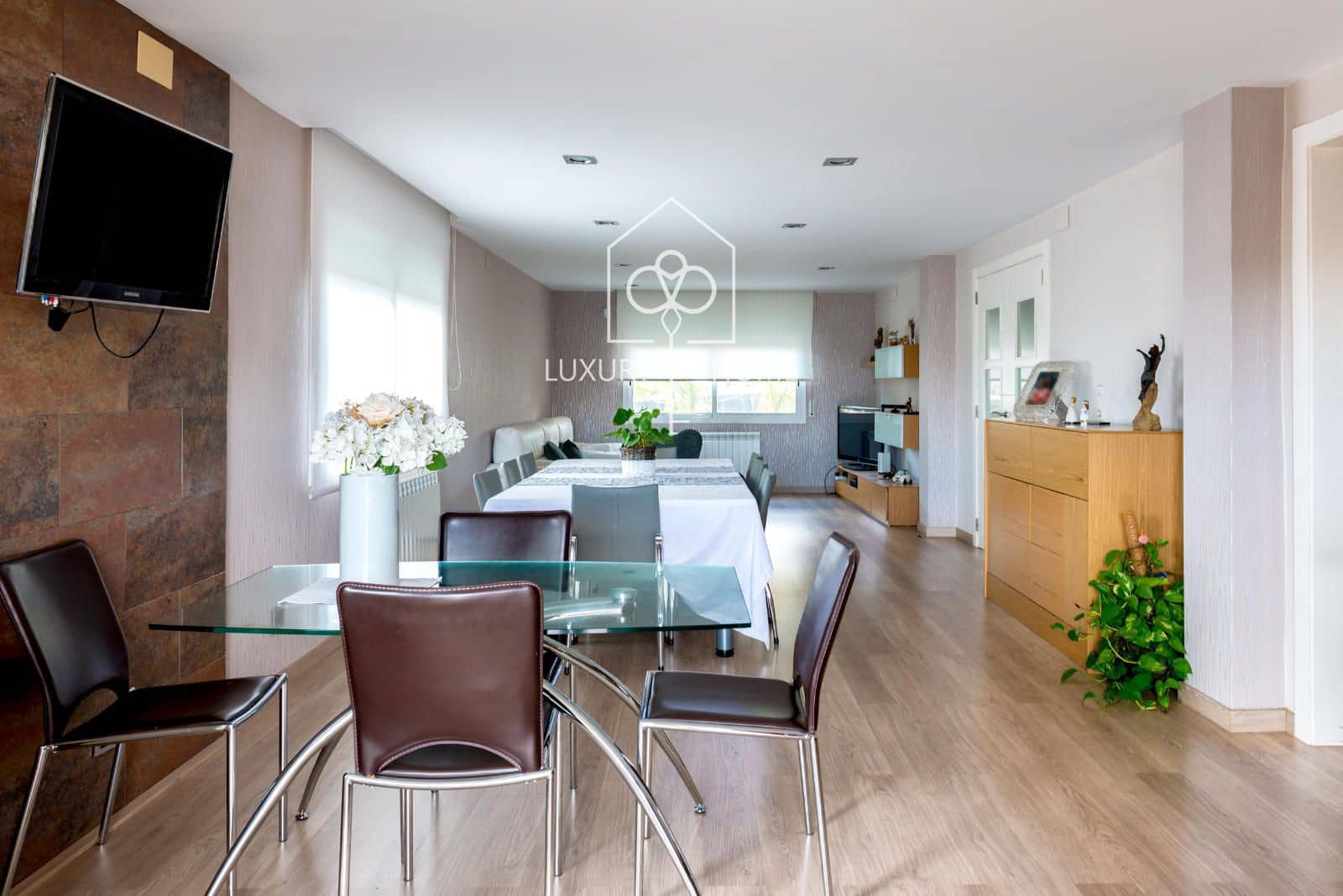 5 soveværelse Villa til salg i Viladecans med swimmingpool garage - € 890.000 (Ref: 9996390)