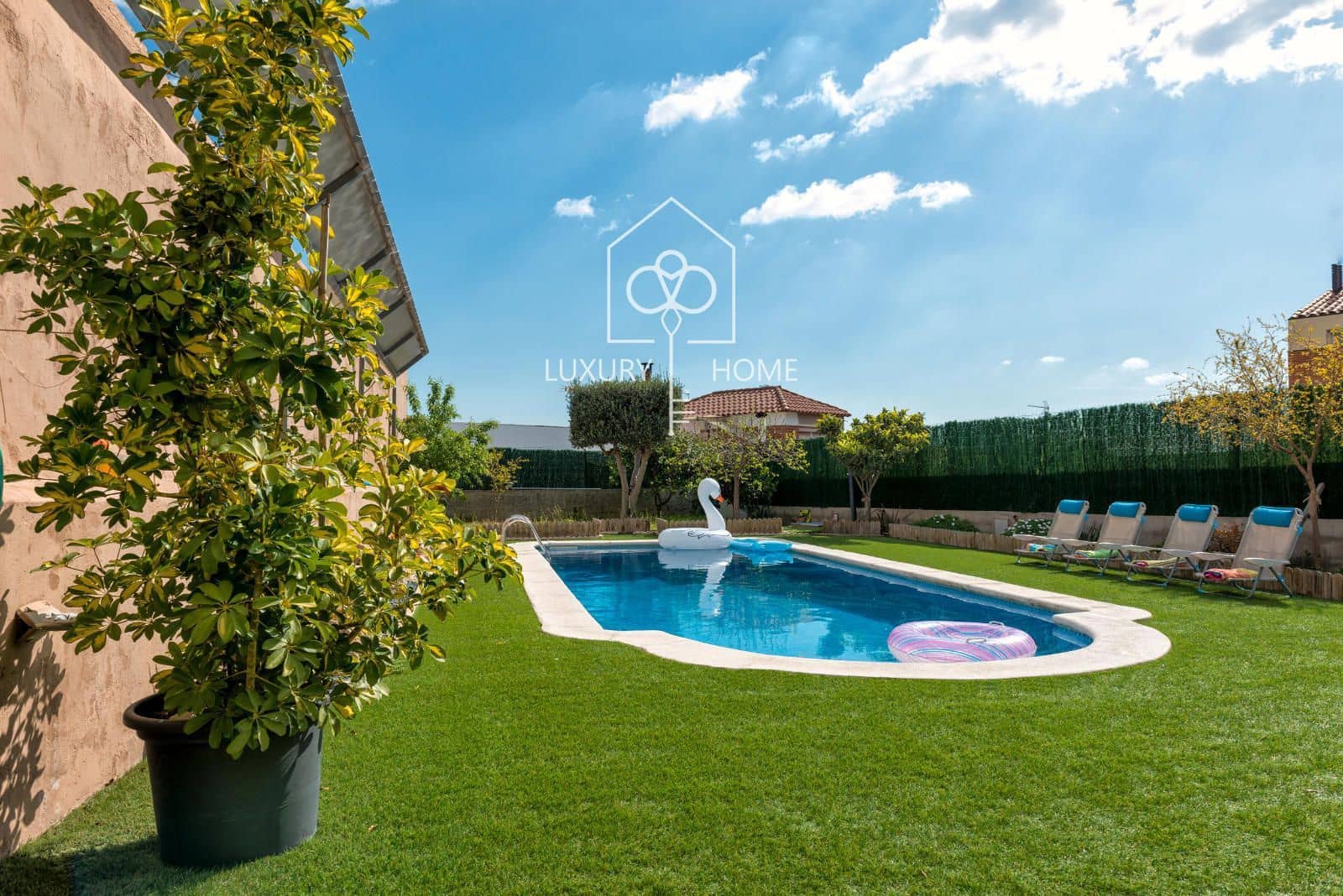 5 soveværelse Villa til salg i Viladecans med swimmingpool garage - € 890.000 (Ref: 9996390)