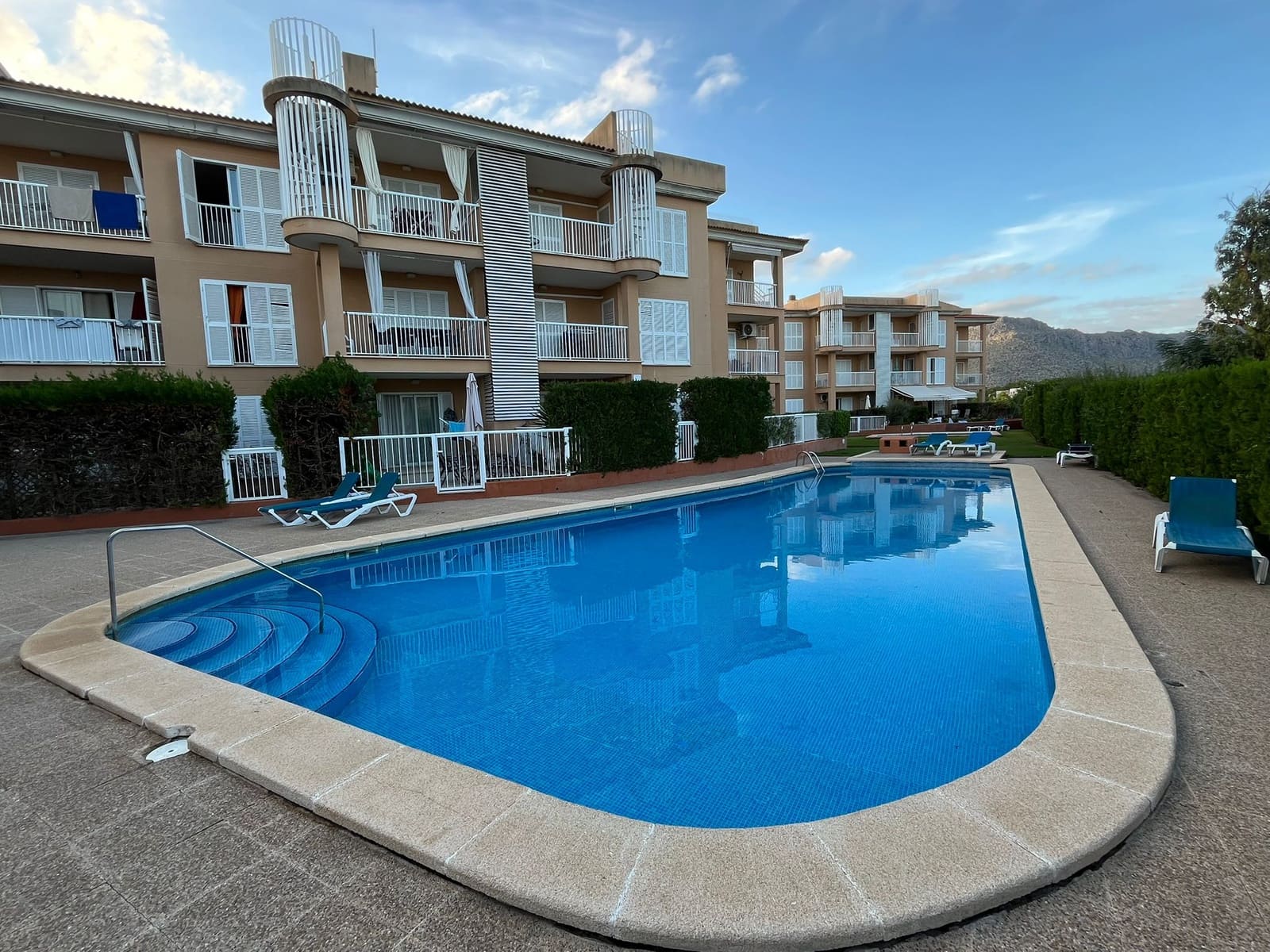 1 slaapkamer Strandappartement te koop in Pollensa / Pollenca met zwembad garage - € 279.000 (Ref: 9409739)