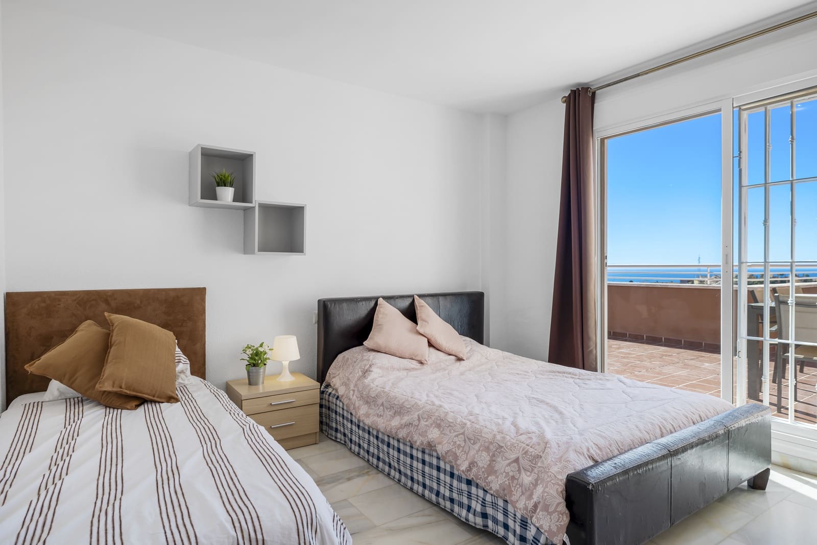 2 bedroom Penthouse for sale in Mijas Costa with pool garage - € 375,000 (Ref: 9404571)