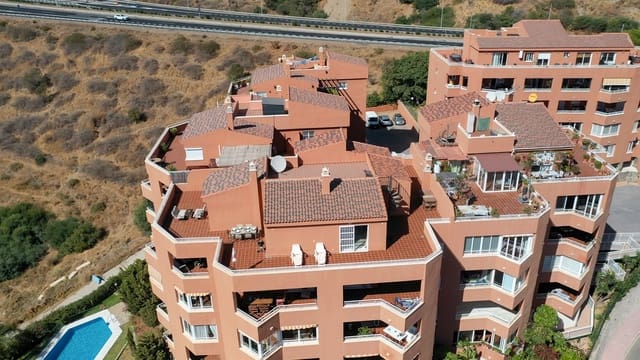 2 bedroom Penthouse for sale in Riviera del Sol, Mijas with pool garage - € 375,000 (Ref: 9404571)