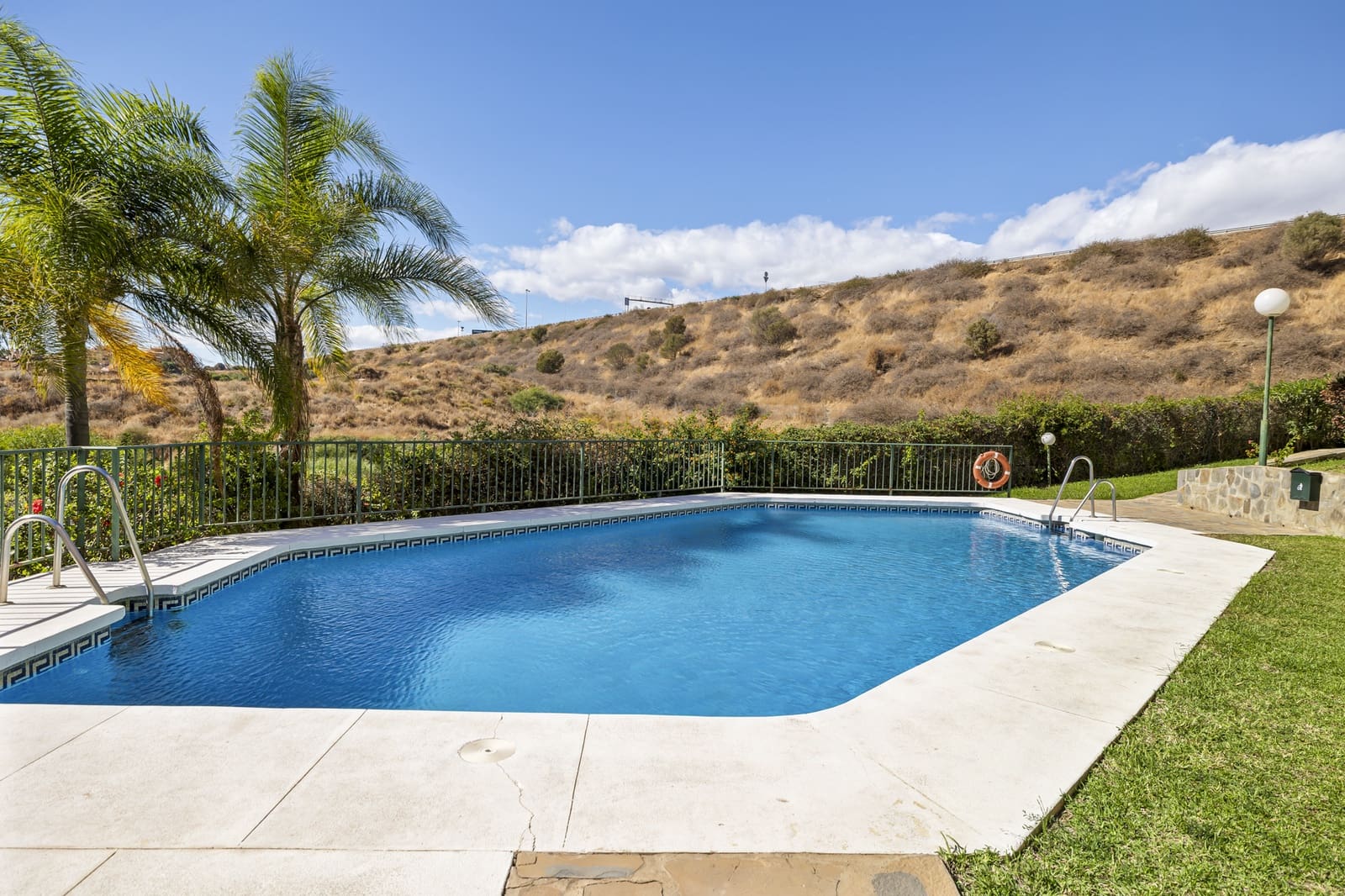 2 bedroom Penthouse for sale in Mijas Costa with pool garage - € 375,000 (Ref: 9404571)