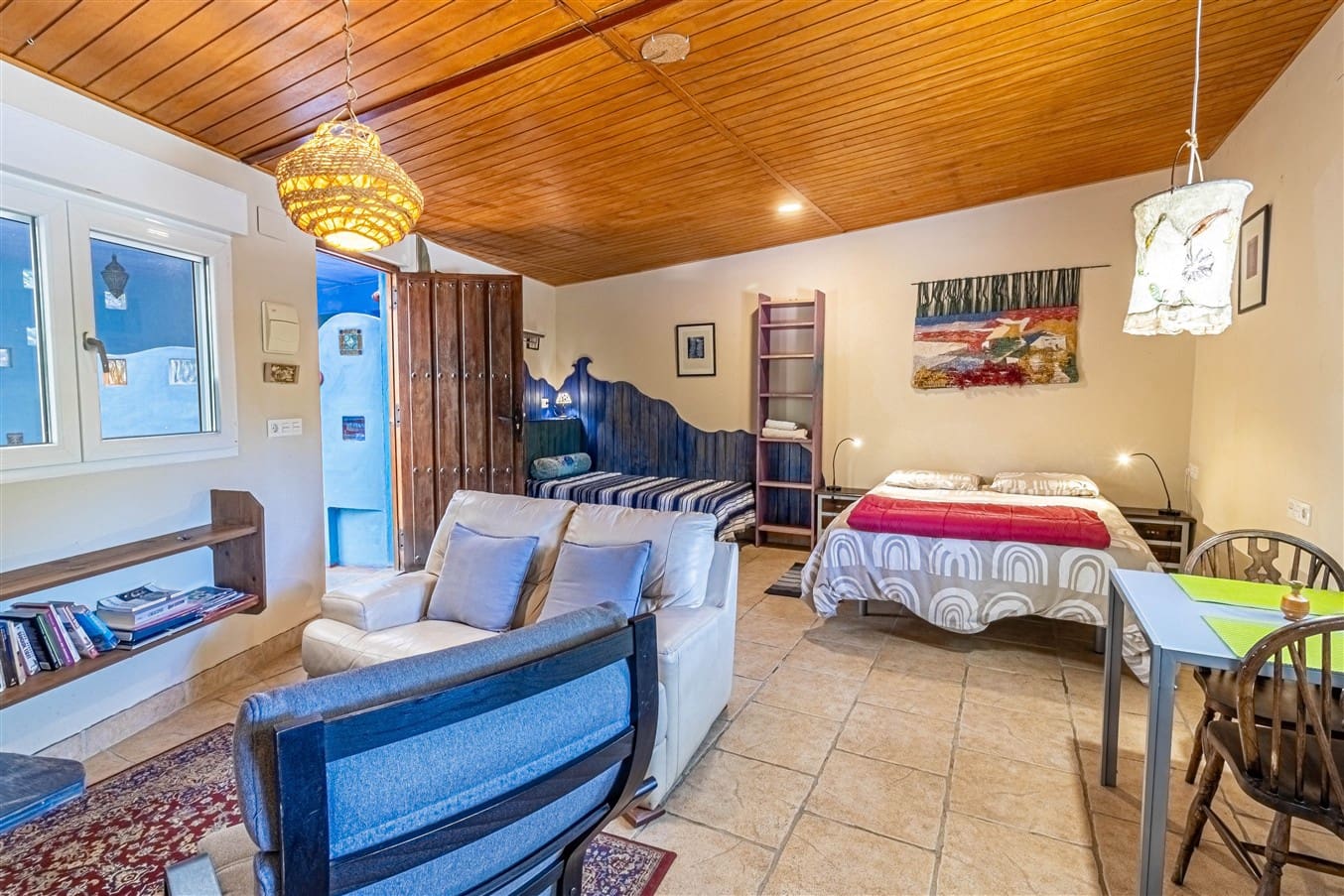 5 bedroom Finca/Country House for sale in Niguelas with pool garage - € 545,000 (Ref: 9414566)