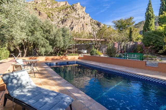 5 soveværelse Finca/Landehus til salg i Nigüelas med swimmingpool garage - € 545.000 (Ref: 9414566)
