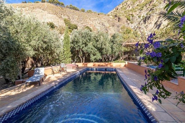 5 soveværelse Finca/Landehus til salg i Nigüelas med swimmingpool garage - € 545.000 (Ref: 9414566)