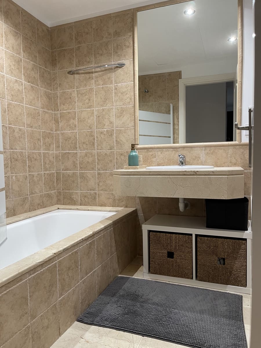 2 Zimmer Apartment zu verkaufen in New Golden Mile mit Pool Garage - 500.000 € (Ref: 9411307)