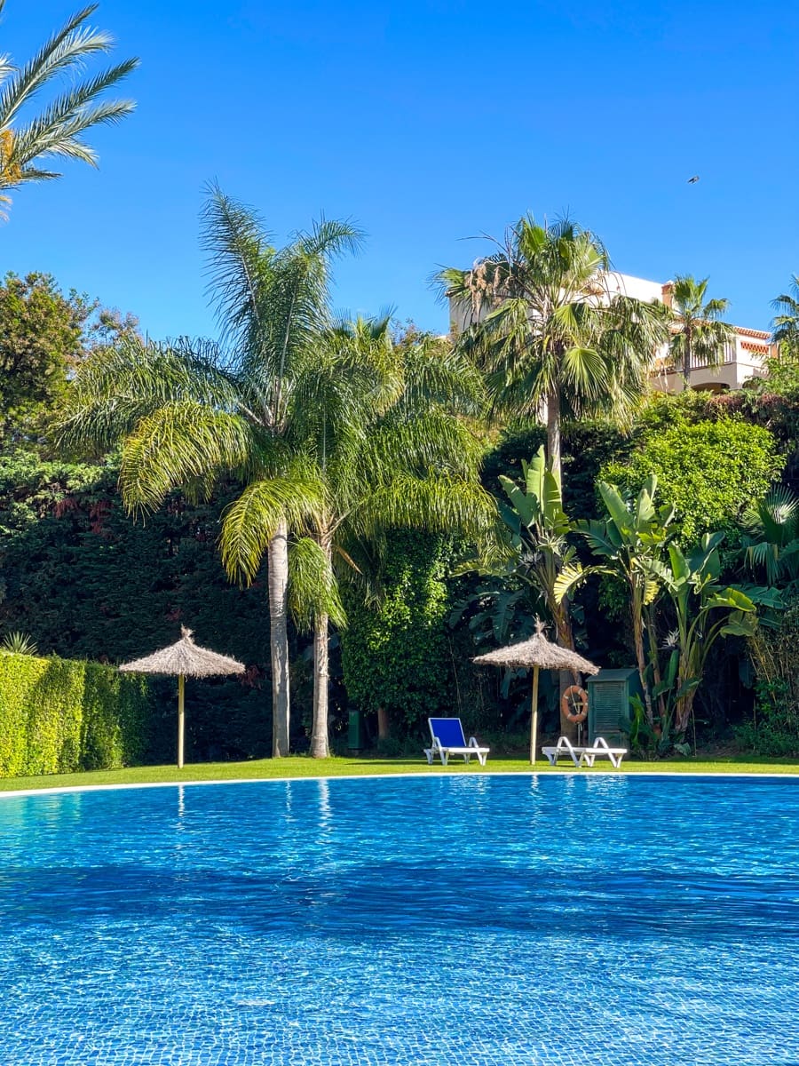 2 Zimmer Apartment zu verkaufen in New Golden Mile mit Pool Garage - 500.000 € (Ref: 9411307)