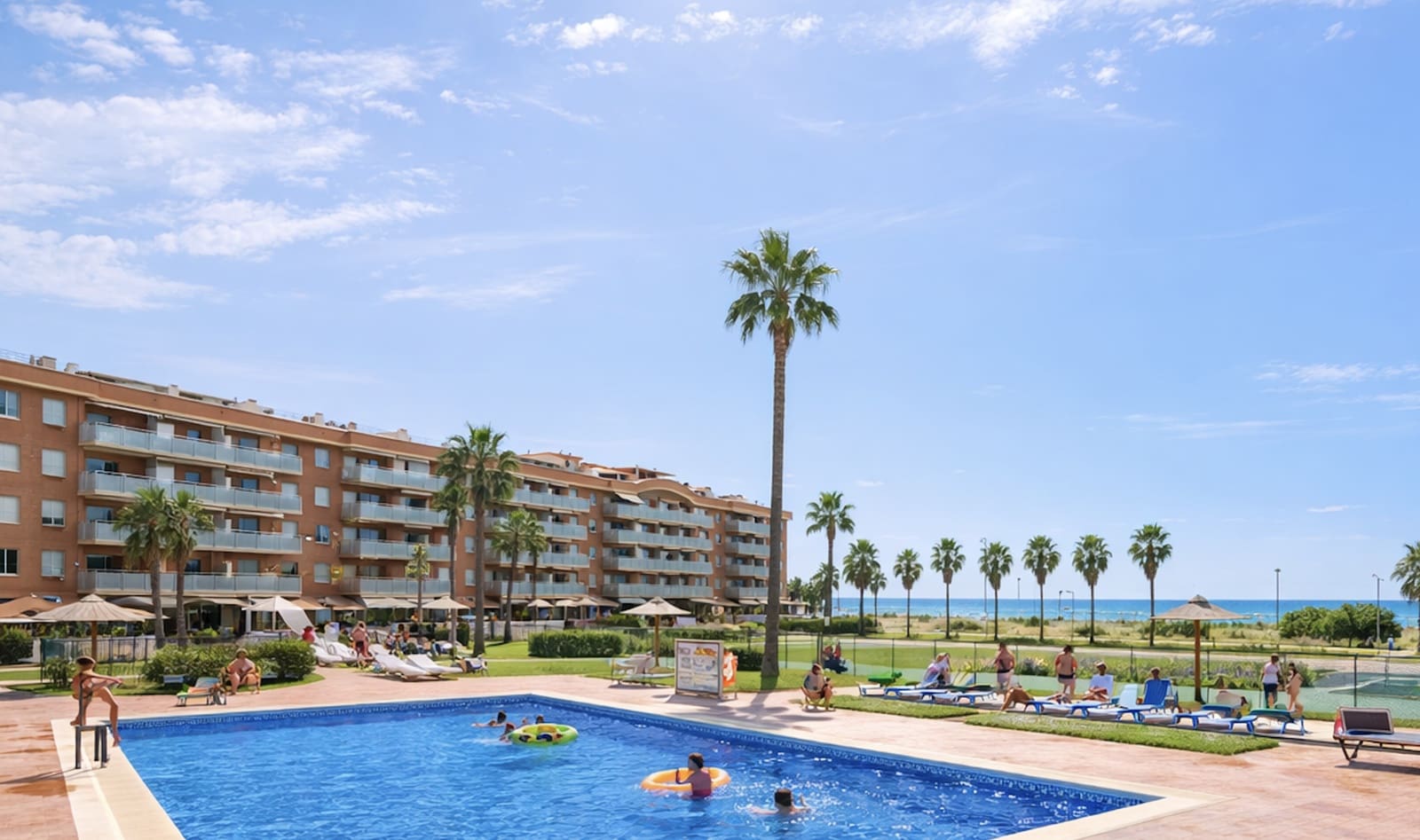 Apartamento de 2 habitaciones en Cubelles en venta con piscina garaje - 495.000 € (Ref: 9417367)