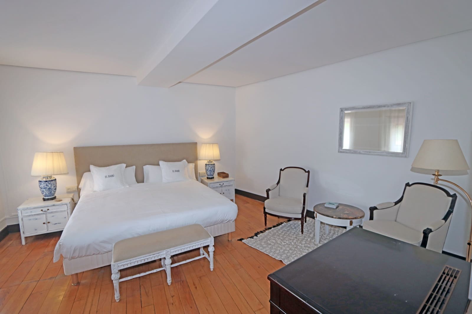 9 bedroom Hotel for sale in Caravia with garage - € 870,000 (Ref: 9412798)