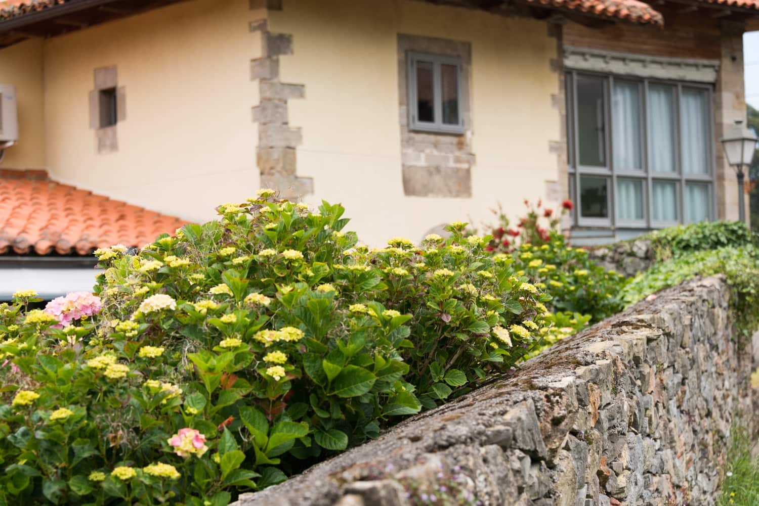 9 bedroom Hotel for sale in Caravia with garage - € 870,000 (Ref: 9412798)