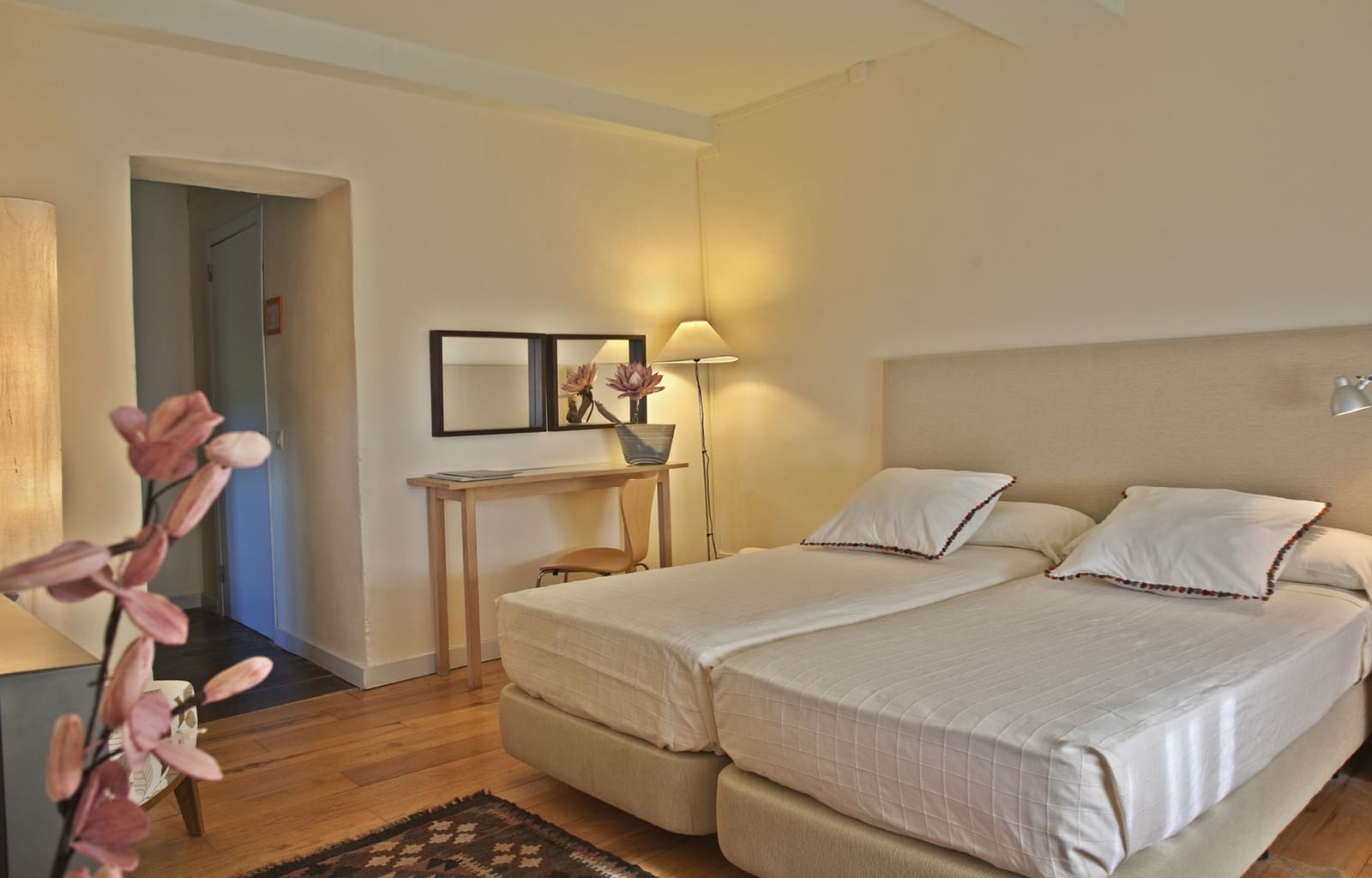 9 bedroom Hotel for sale in Caravia with garage - € 870,000 (Ref: 9412798)