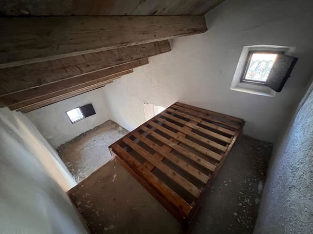 Undeveloped Land for rent in Godall - € 43,000 (Ref: 9439581)