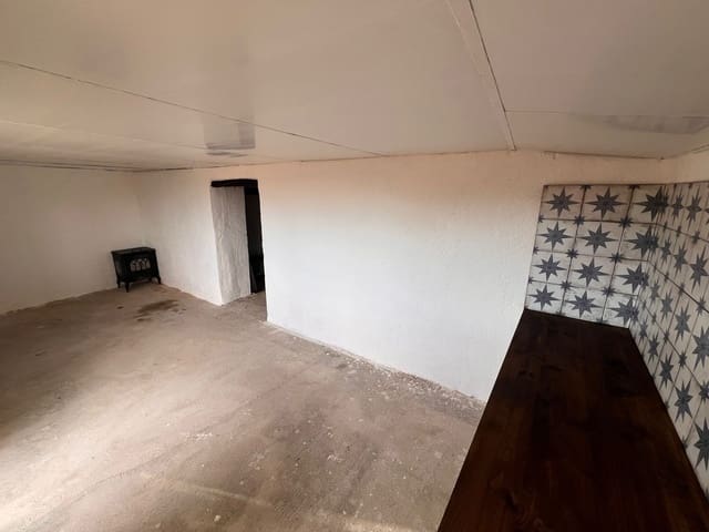 Undeveloped Land for rent in Godall - € 43,000 (Ref: 9439581)